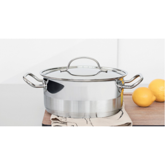 Caçarola Tramontina Professional Funda em Aço Inox Fundo Triplo Com Tampa Plana Detalhe Satinado 20 cm 3,6 L - ref 62624200